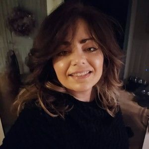 Meet your Posher, Holly